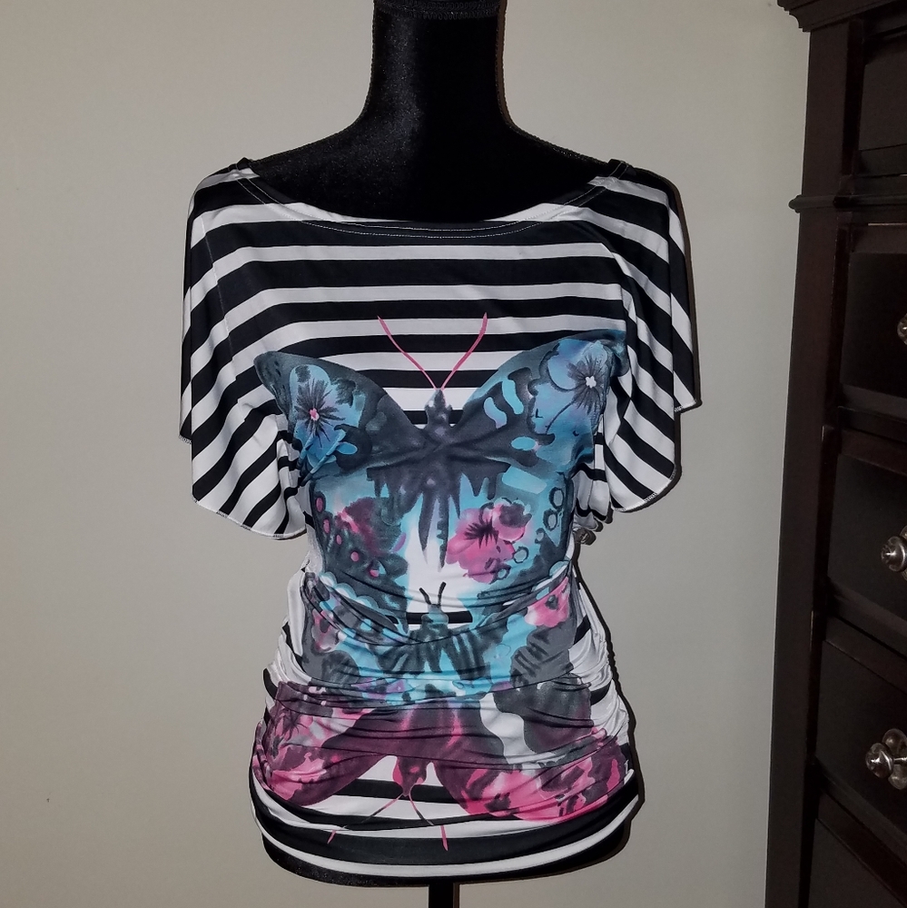 Roommates Ruched Bodyfitted Short Sleeve Top